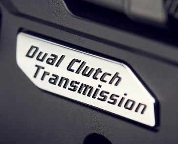 Honda met DCT Dual Clutch Transmission logo
